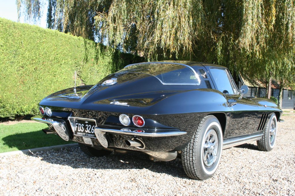 1965 Chevrolet Corvette Stingray C2 Coupe .