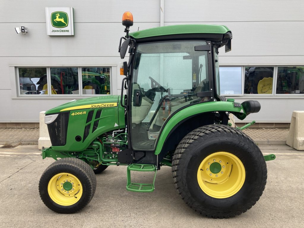 John Deere 4066R compact tractor