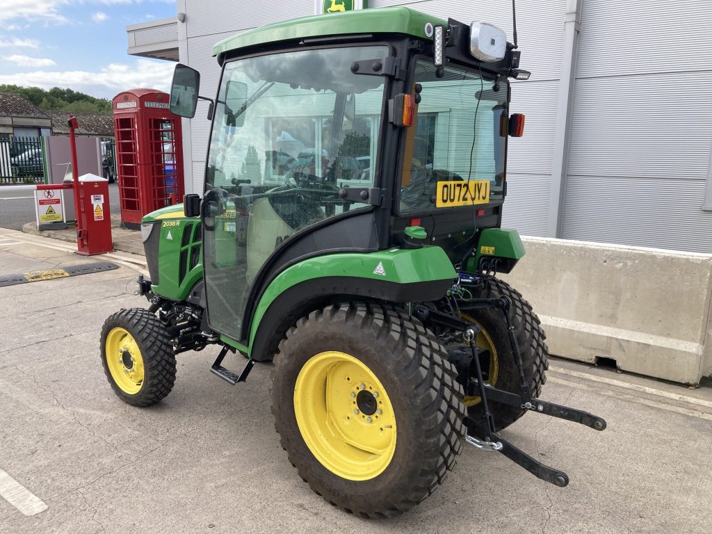 John Deere 2038R compact tractor