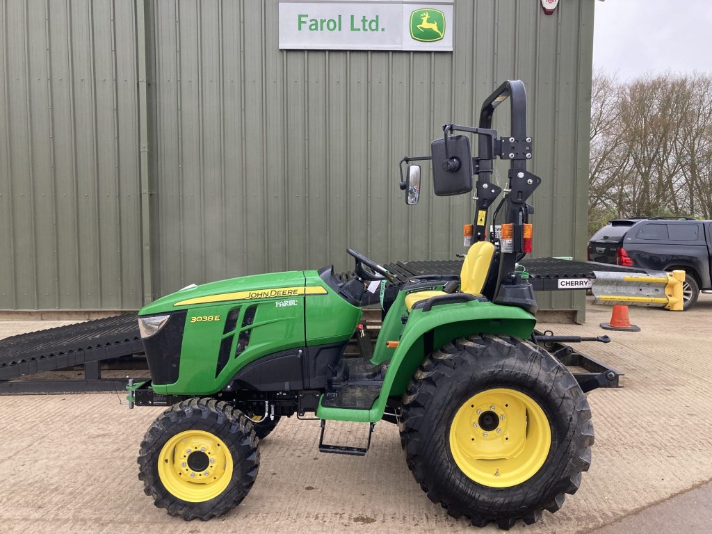 John Deere 3038E compact tractor