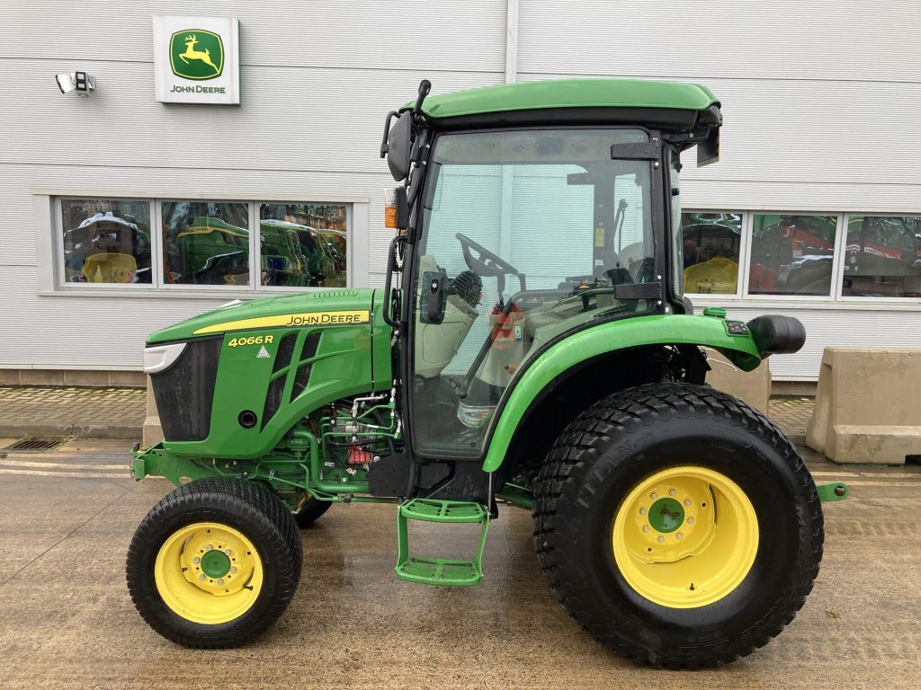 John Deere 4066R compact tractor