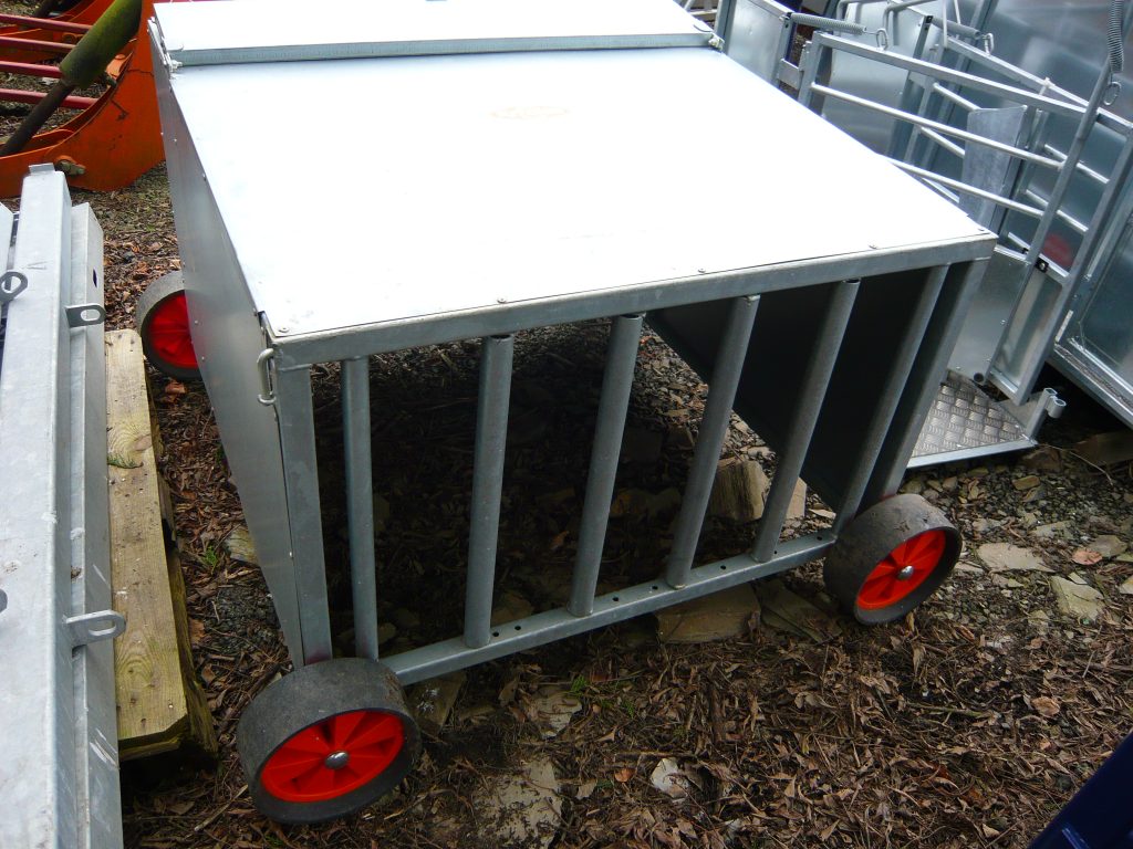 NEW RITCHIE 1.2M LAMB CREEP FEEDER