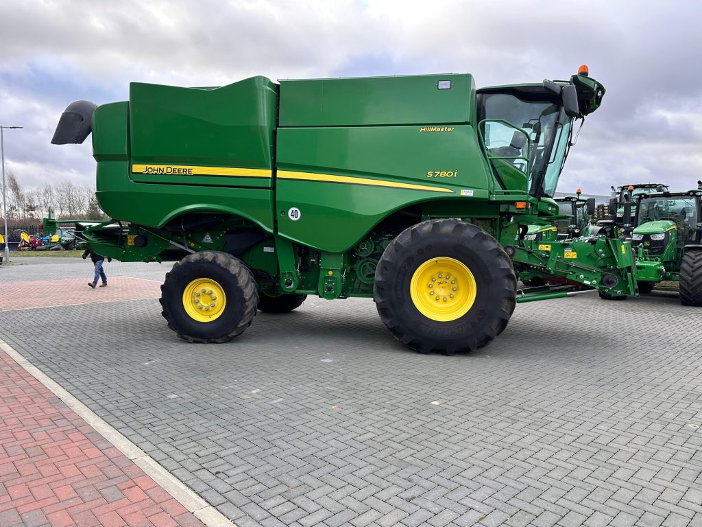 John Deere S780i HM