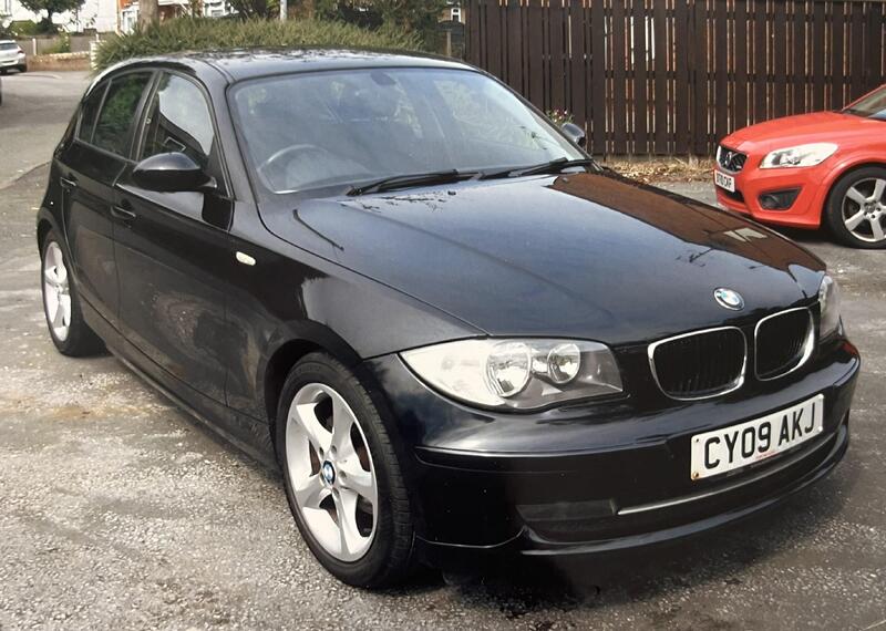 REDUCED - BMW 118 Sport hatchback