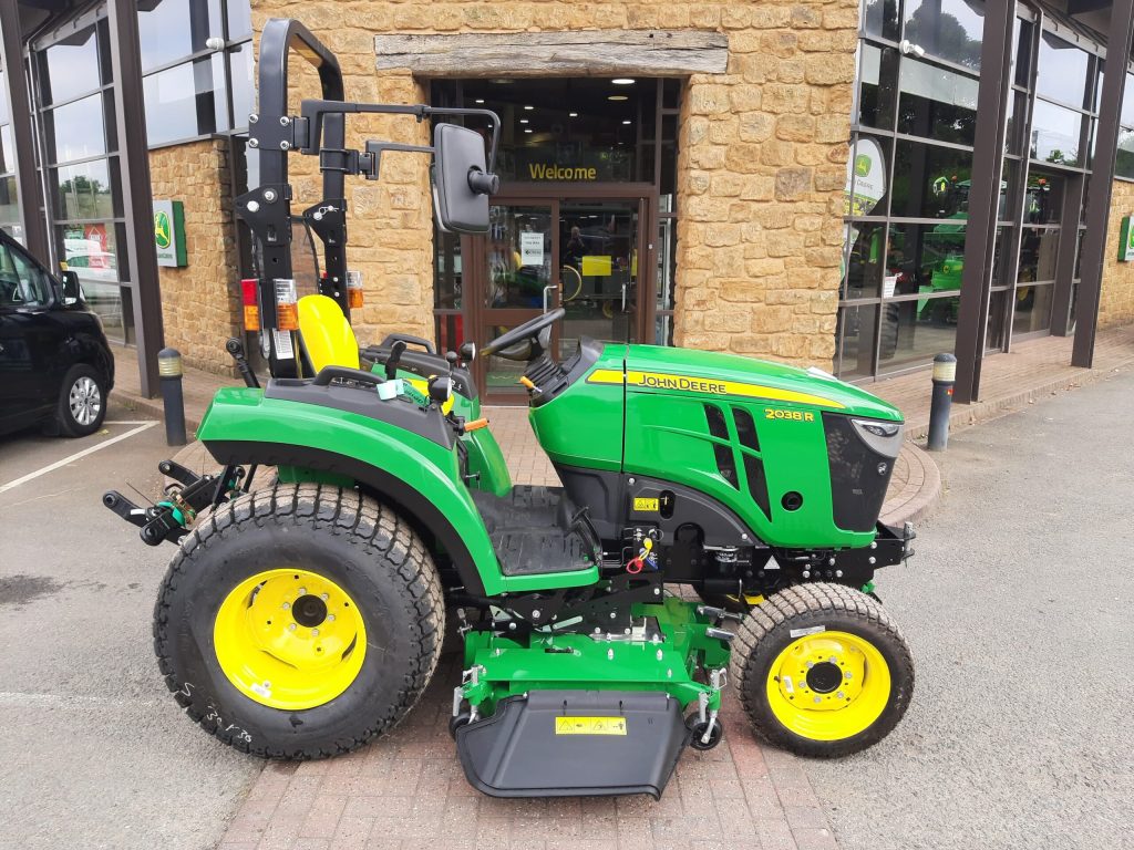 John Deere 2038R compact tractor