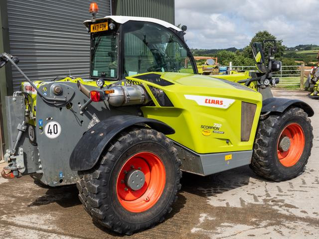 CLAAS SCORPION 732