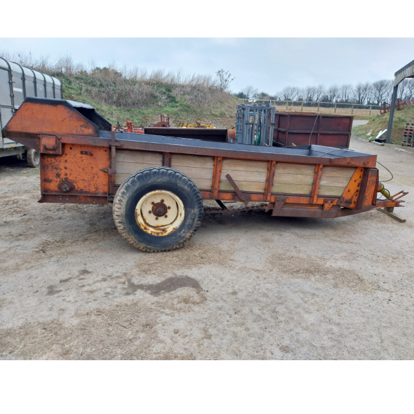 SKH 405 Rear Discharge Muck Spreader £1550.00