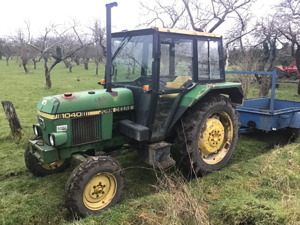 John Deere 1040