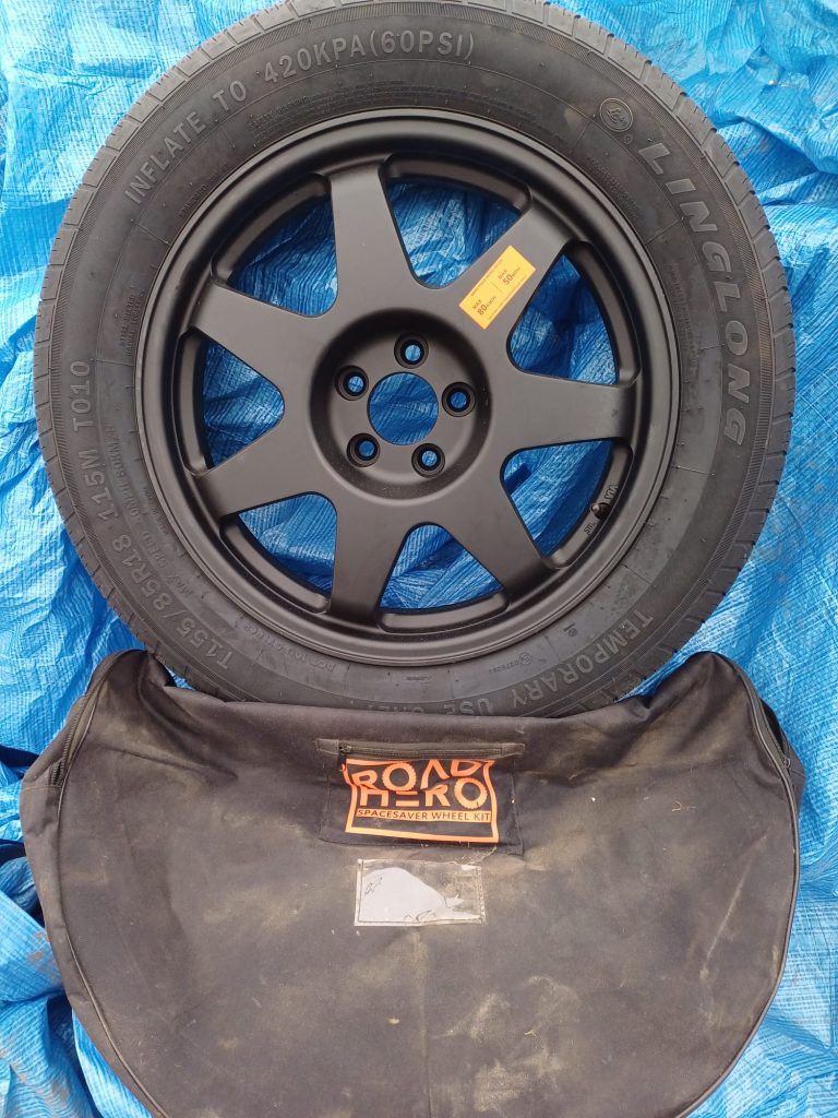 Space saver wheel with tyre