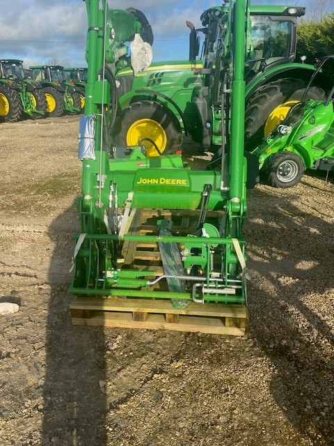 John Deere 643R loader boom