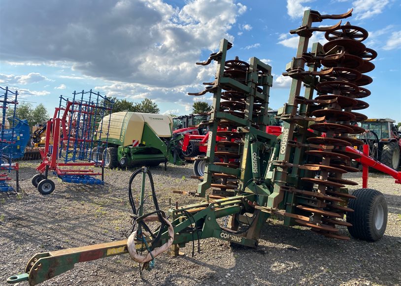 Cousin 6M Press