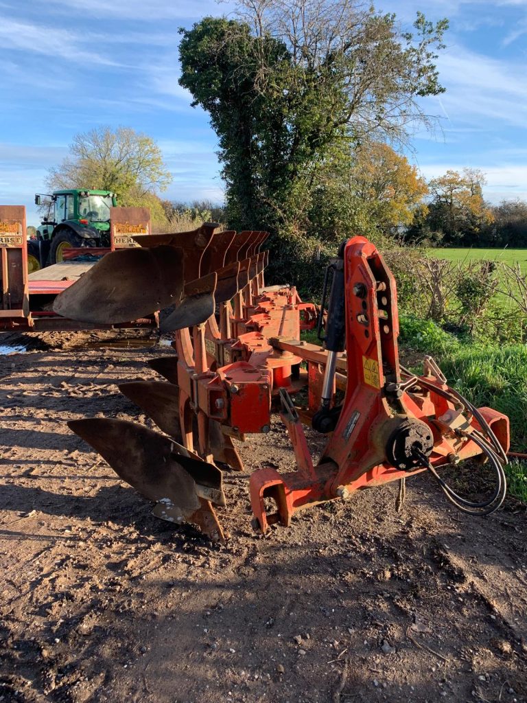 Gregoire-Besson RB7 plough