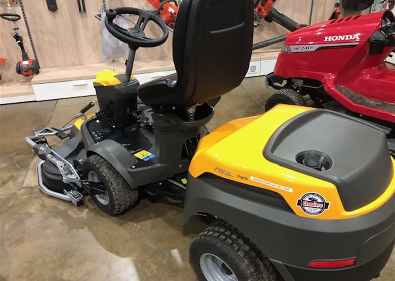 Stiga PARK MOWER 700W