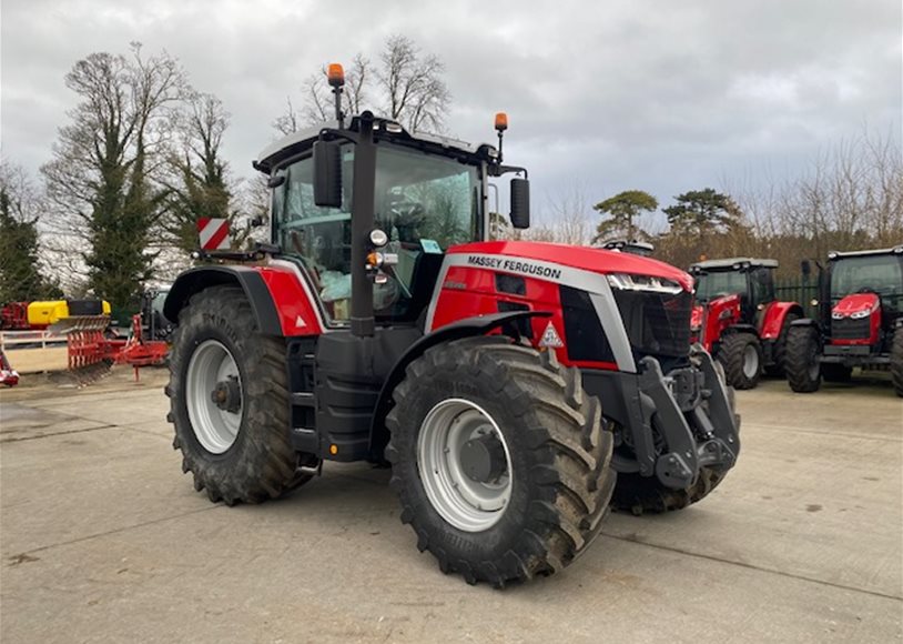 Massey Ferguson 8S.225EXD7 Tractor