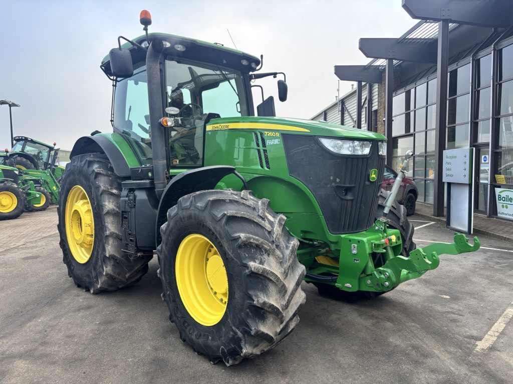 John Deere 7260R