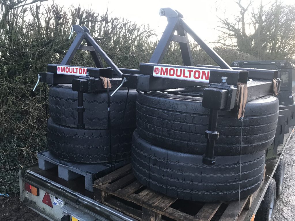 Moulton Feed Pusher