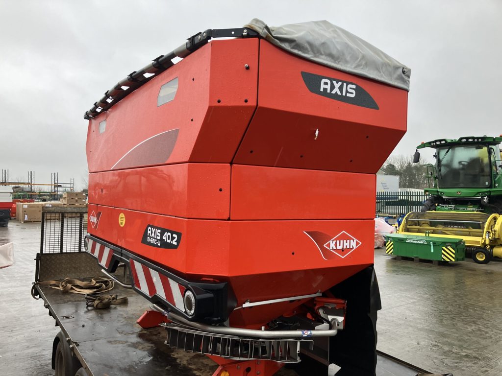 Kuhn Axis 40.2 M-EMC-W Fertiliser Spreader