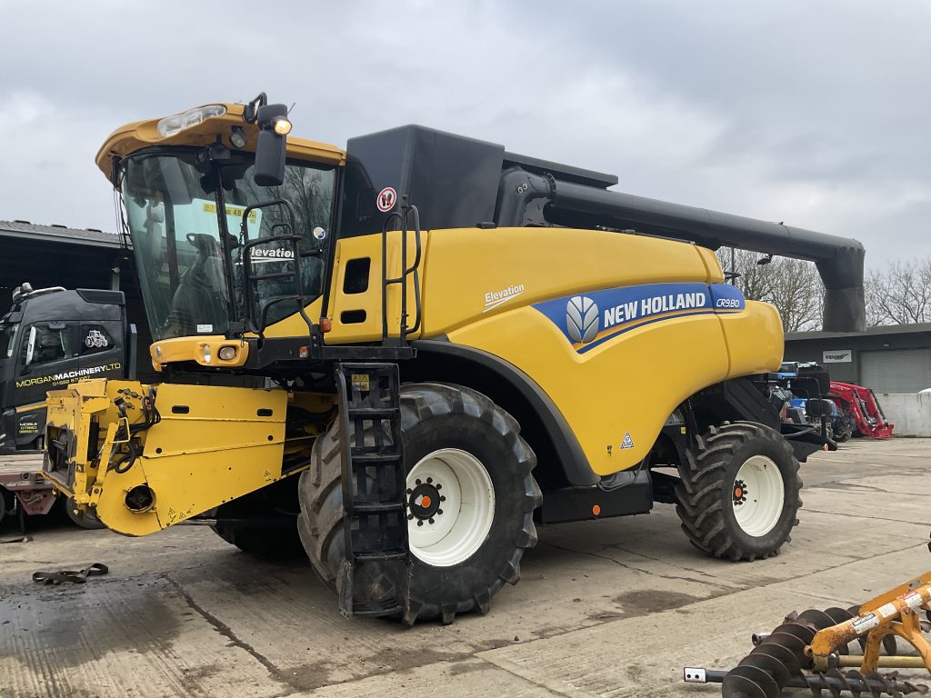 NEW HOLLAND CR9080 ELEVATION