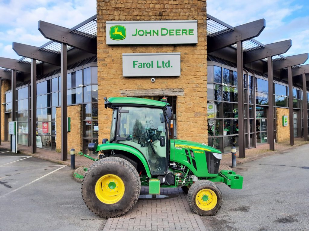 John Deere 4066R compact tractor