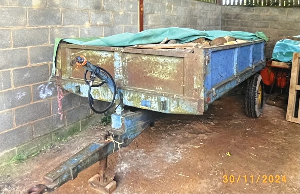 Weeks 3 ton tipping trailer