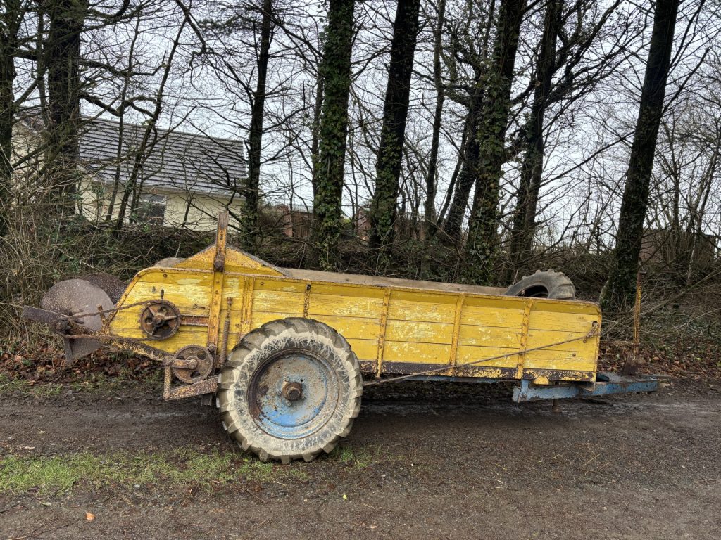 Bamford Dung Spreader