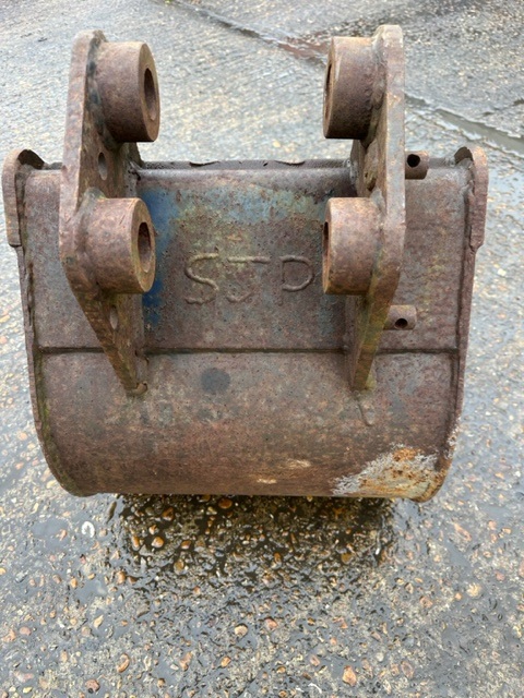 18 Inch Digger Bucket