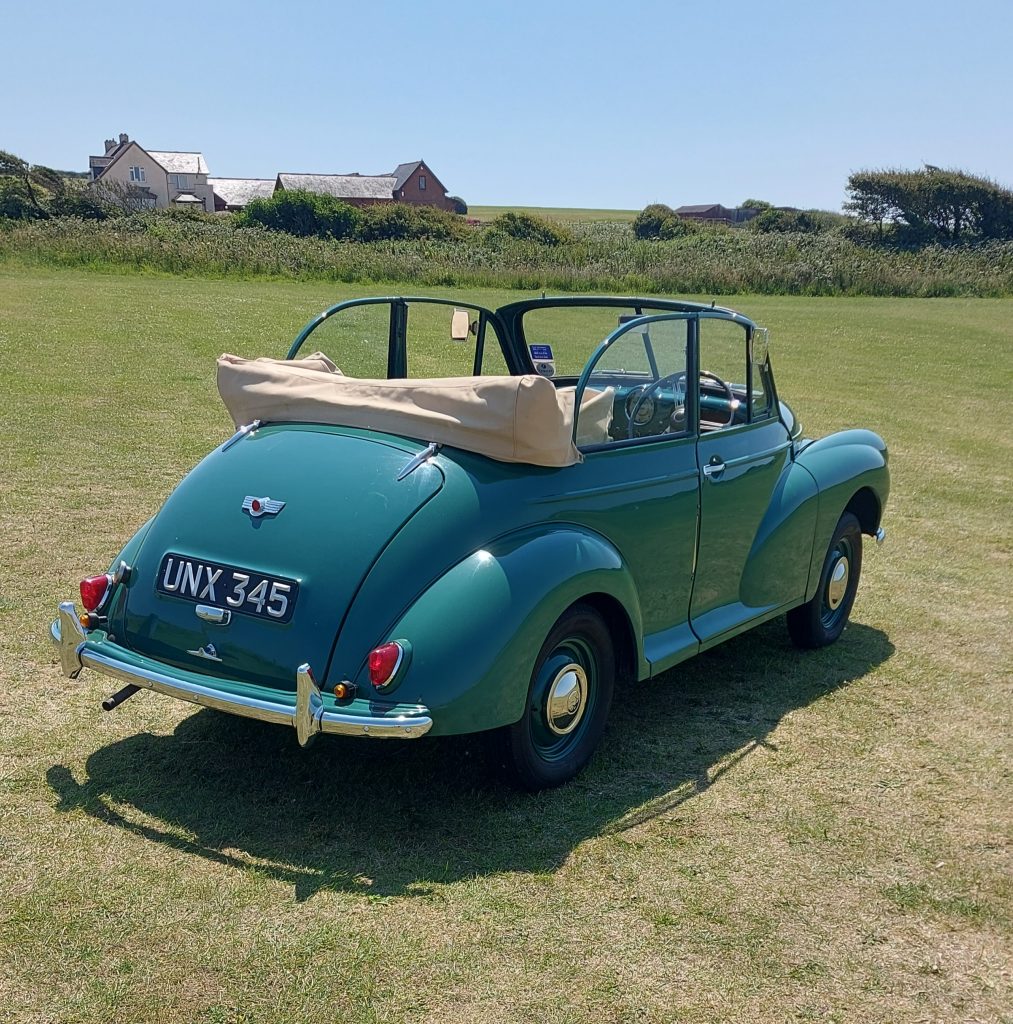 Morris minor 1956 split screen convertible series 2