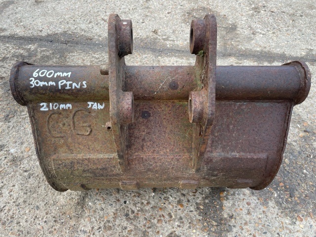 600mm Digger Bucket