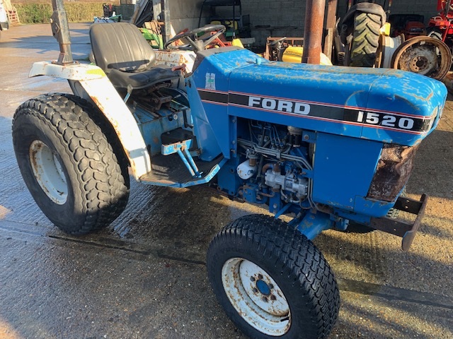 Ford 1520 Compact Tractor