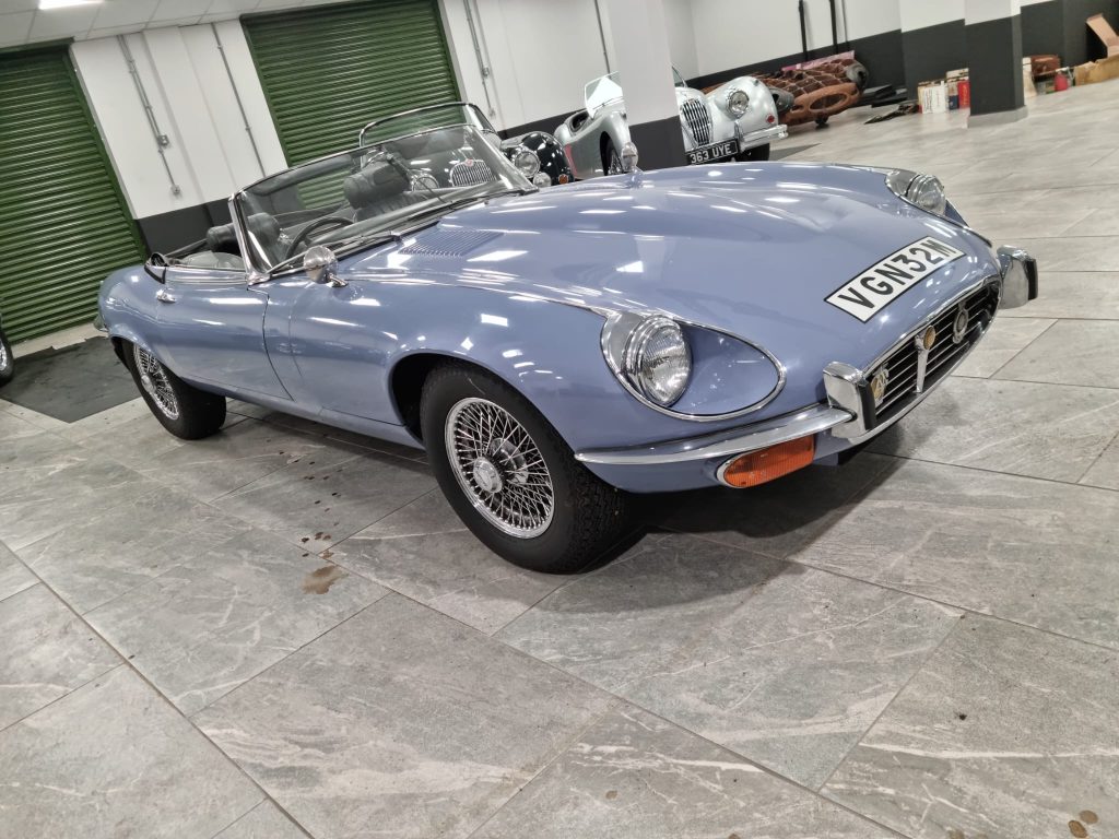 JAGUAR E TYPE V12 Roadster Manual