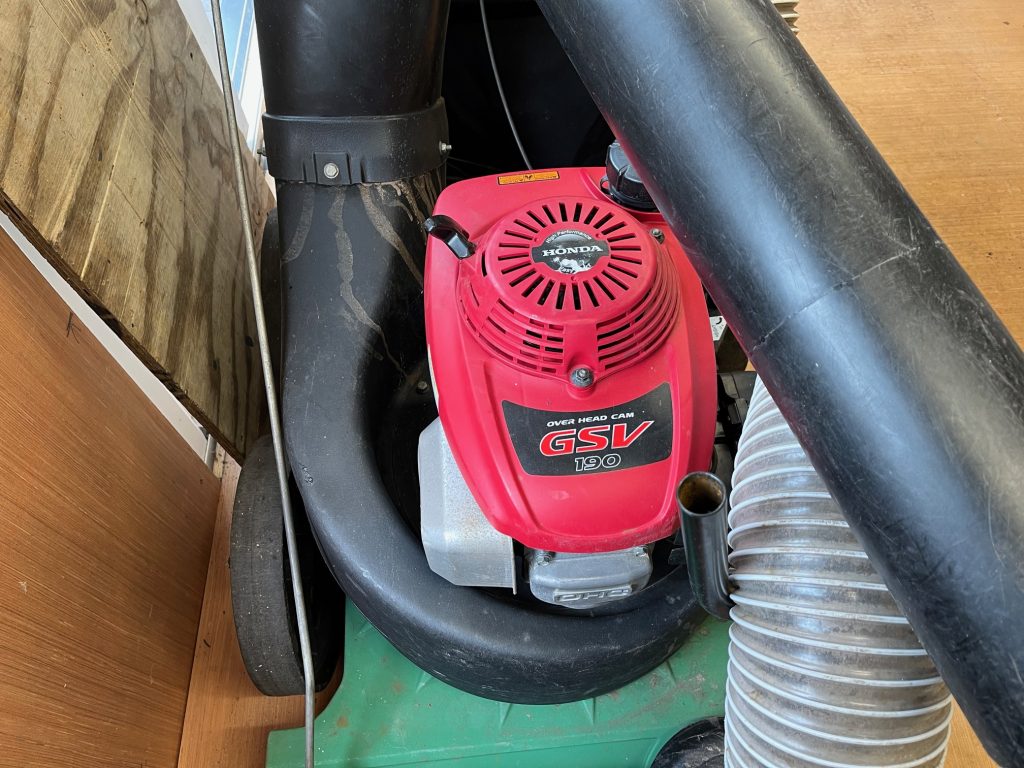 Bill Goat MV650 SPH leaf collector