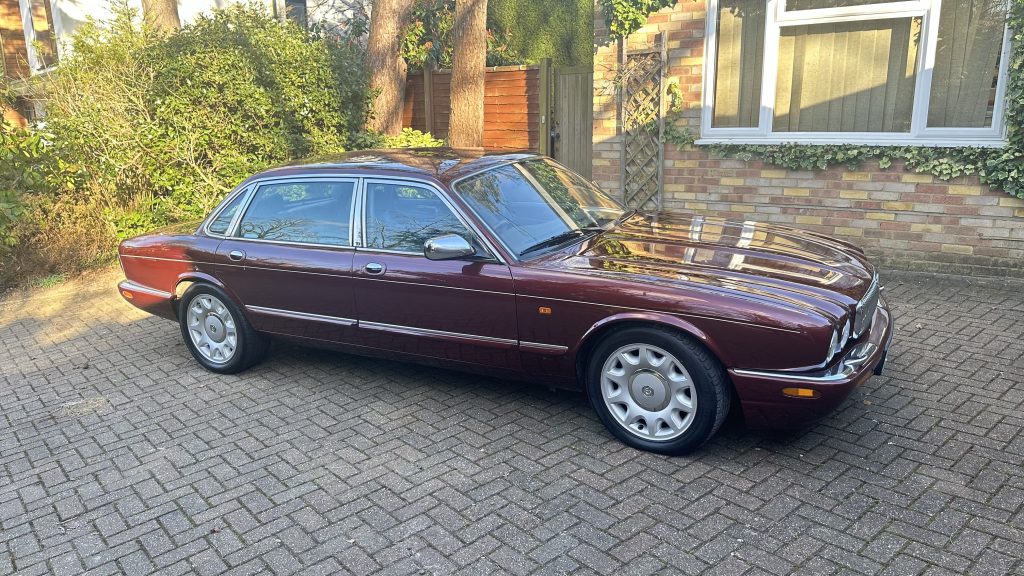 1998 Daimler Super V8 LWB