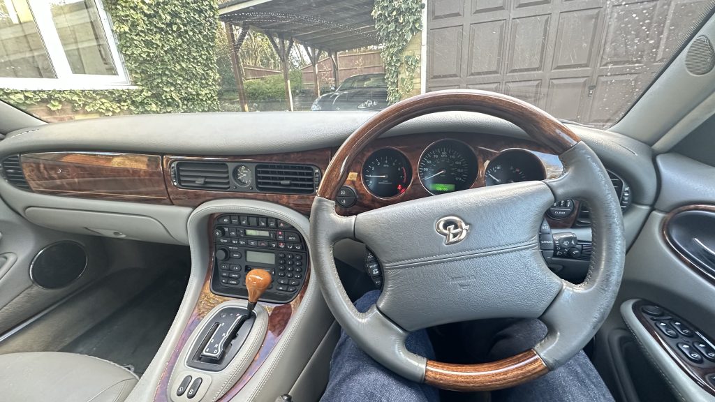 1998 Daimler Super V8 LWB