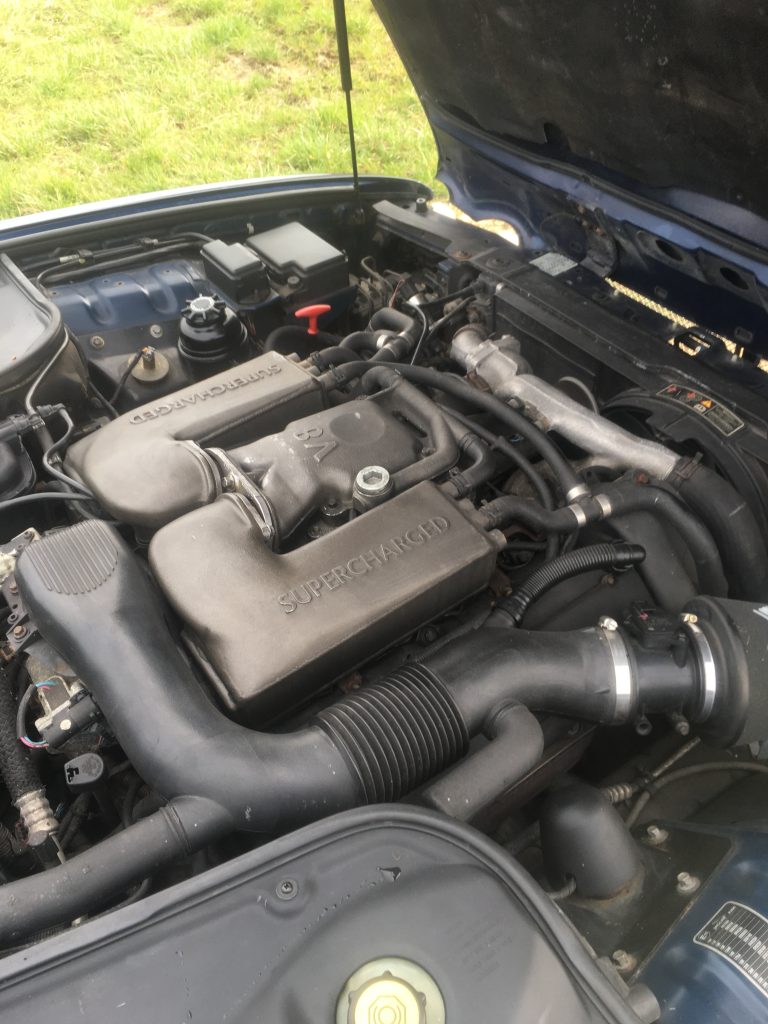 Jaguar XJR