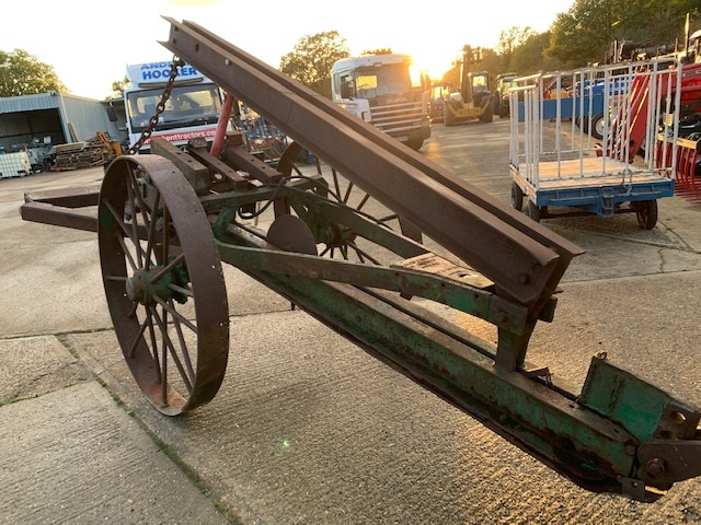 Miles and Son Mole Plough