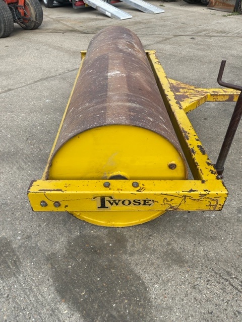 Twose 8ft Water Filled Roll