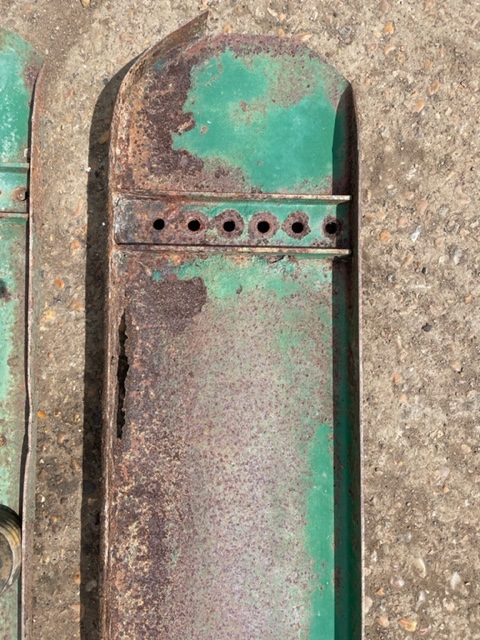 Major Topper Skids