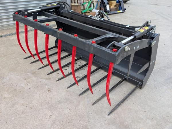 NEW 6 FOOT DUNG, EURO BRACKETS