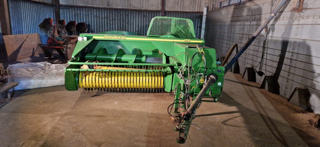 Conventional Baler John Deere 459