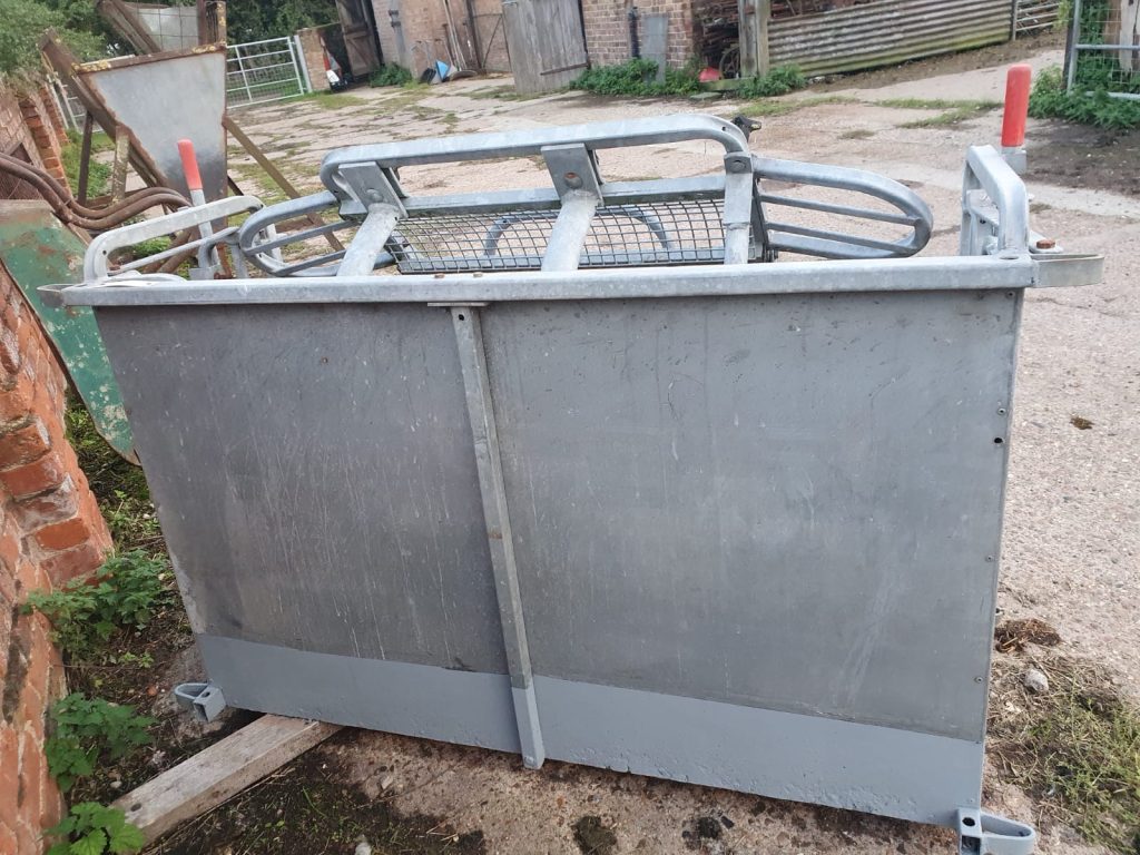 IAE Sheep Turnover Crate