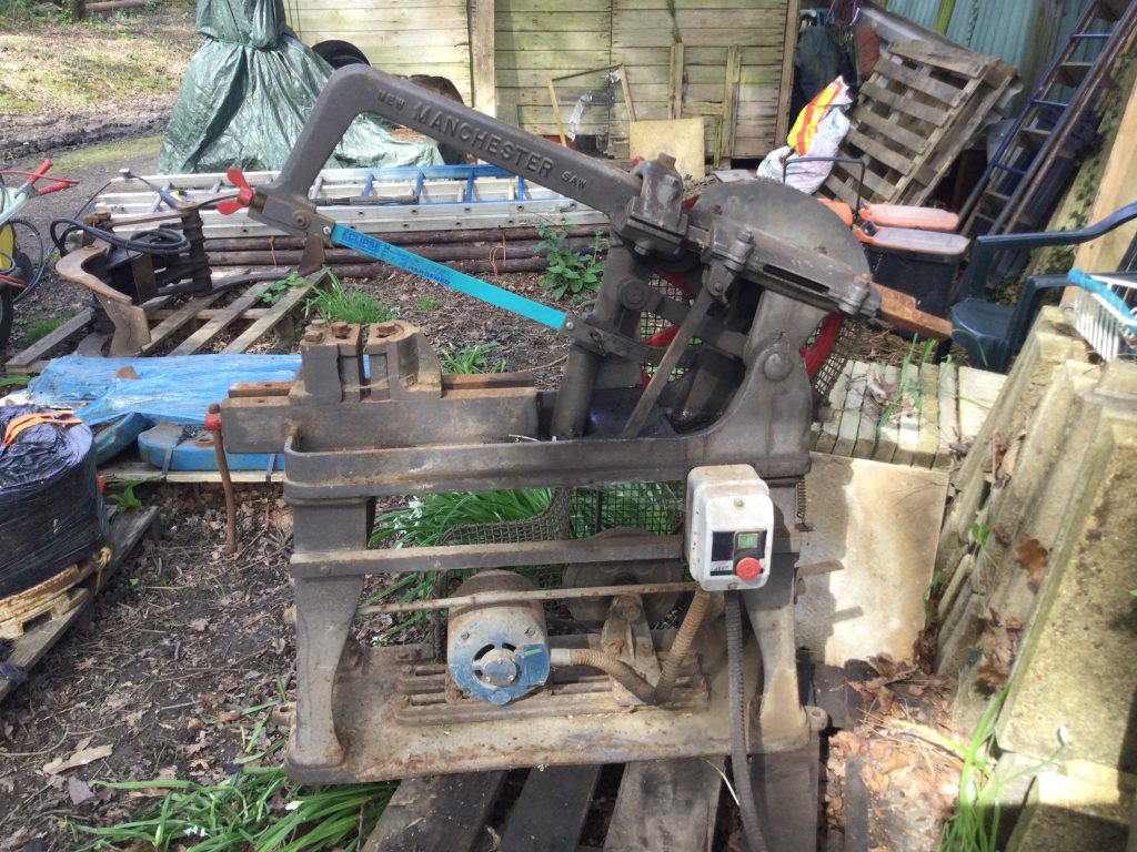 Mechanical saw