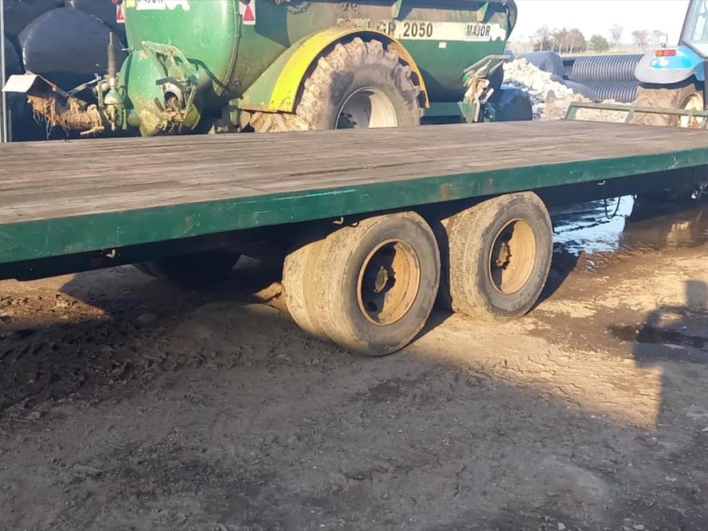 Unknown BALE TRAILER