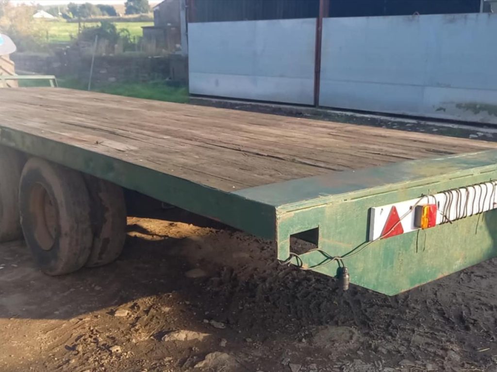 Unknown BALE TRAILER