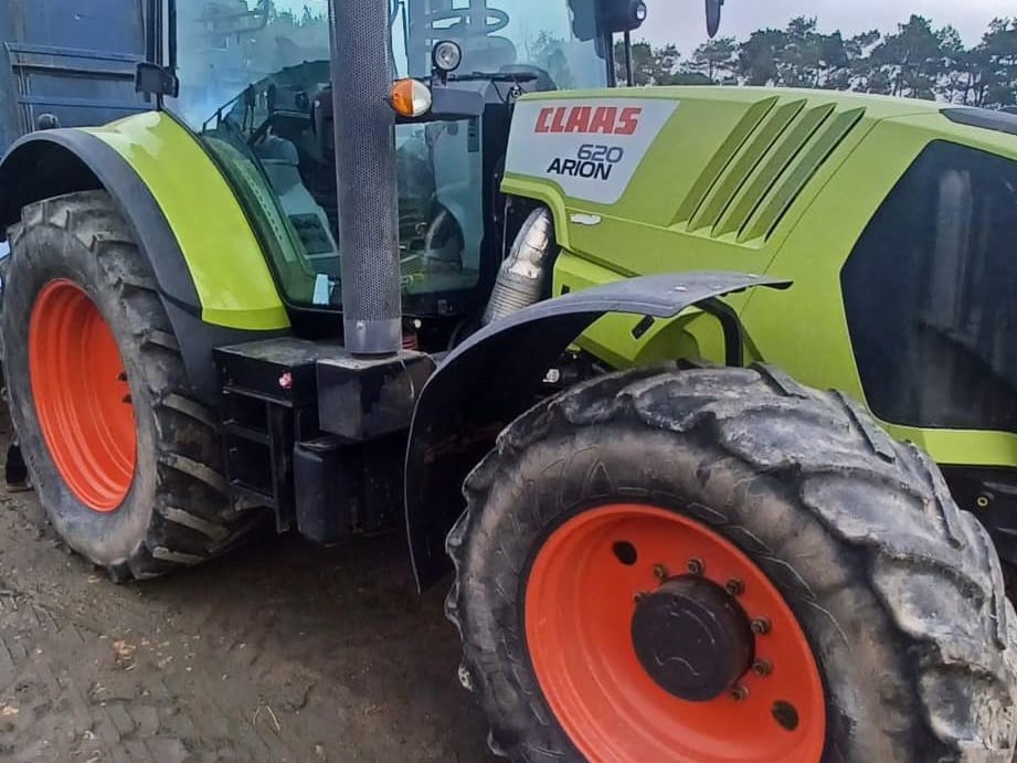 CLAAS ARION 620