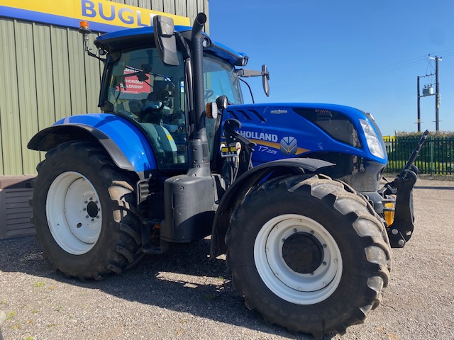 NEW HOLLAND T7.225 AC TRACTOR, EX HIRE