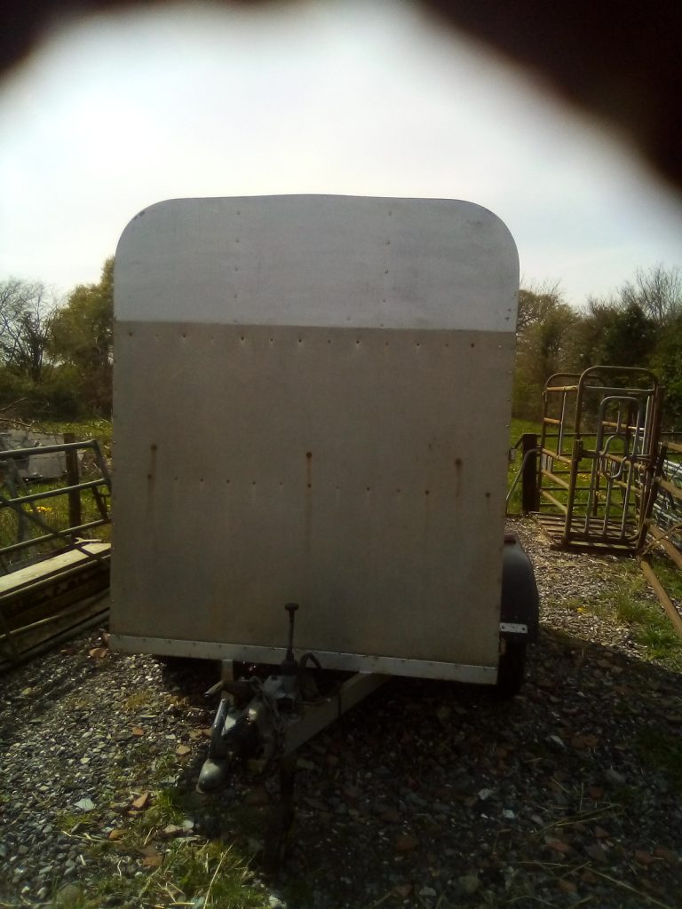 IFOR WILLIAMS STOCK TRAILER