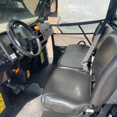 John Deere 865M XUV Gator