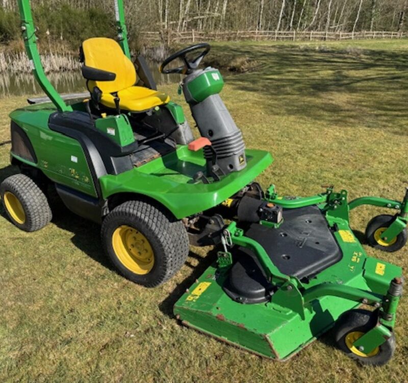John Deere 1445 Out Front Mower