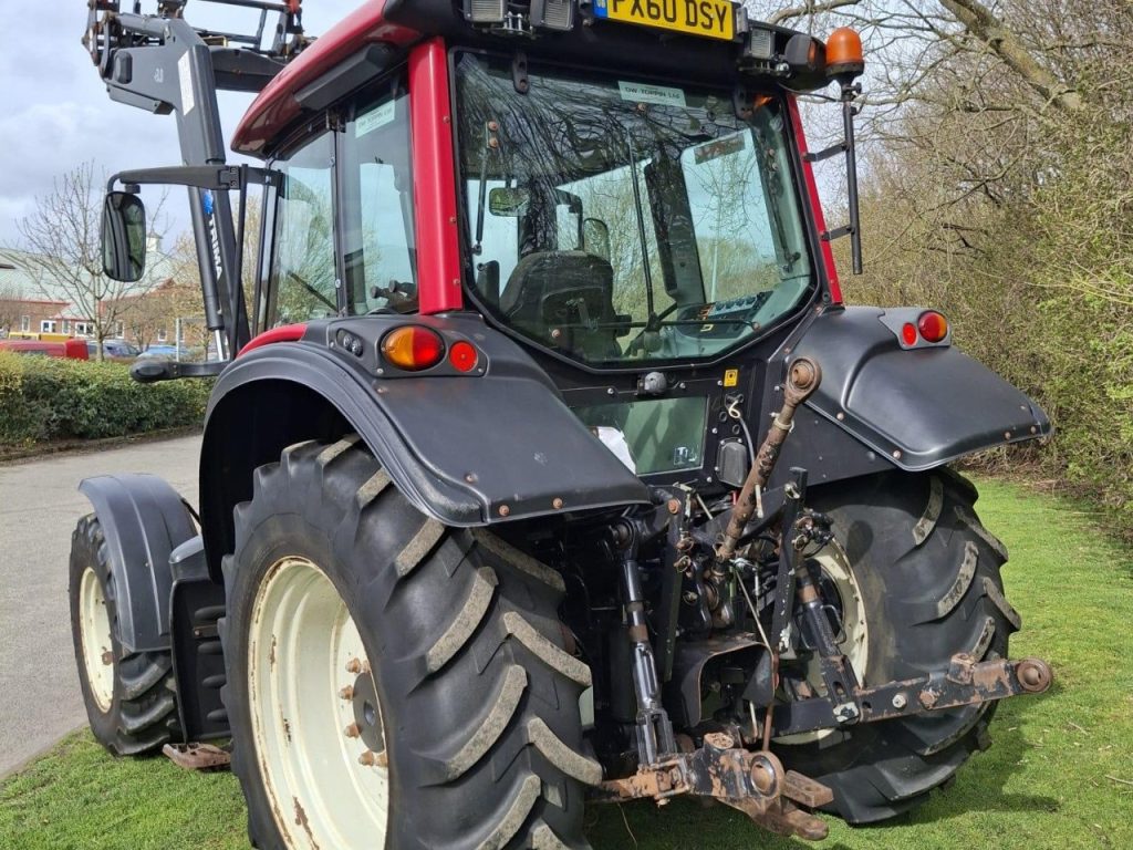 Valtra N82