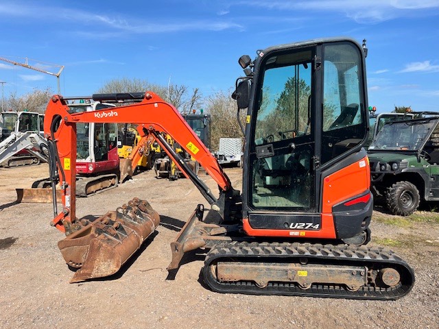 KUBOTA U 27-4